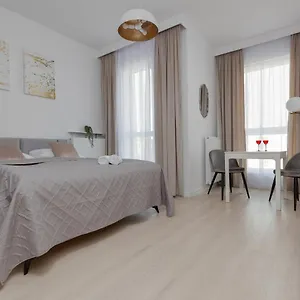 https://golden-studio-apartment-ursynow-by-renters.warsawhotelspoland.com
