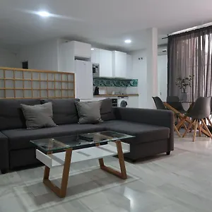 https://j-e-mlaga-center-apartamentos.es-andalucia.com