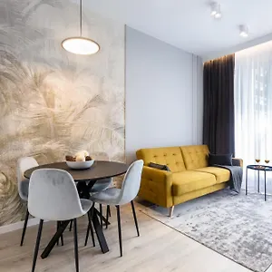 https://apartament-voila.warsawhotelspoland.com